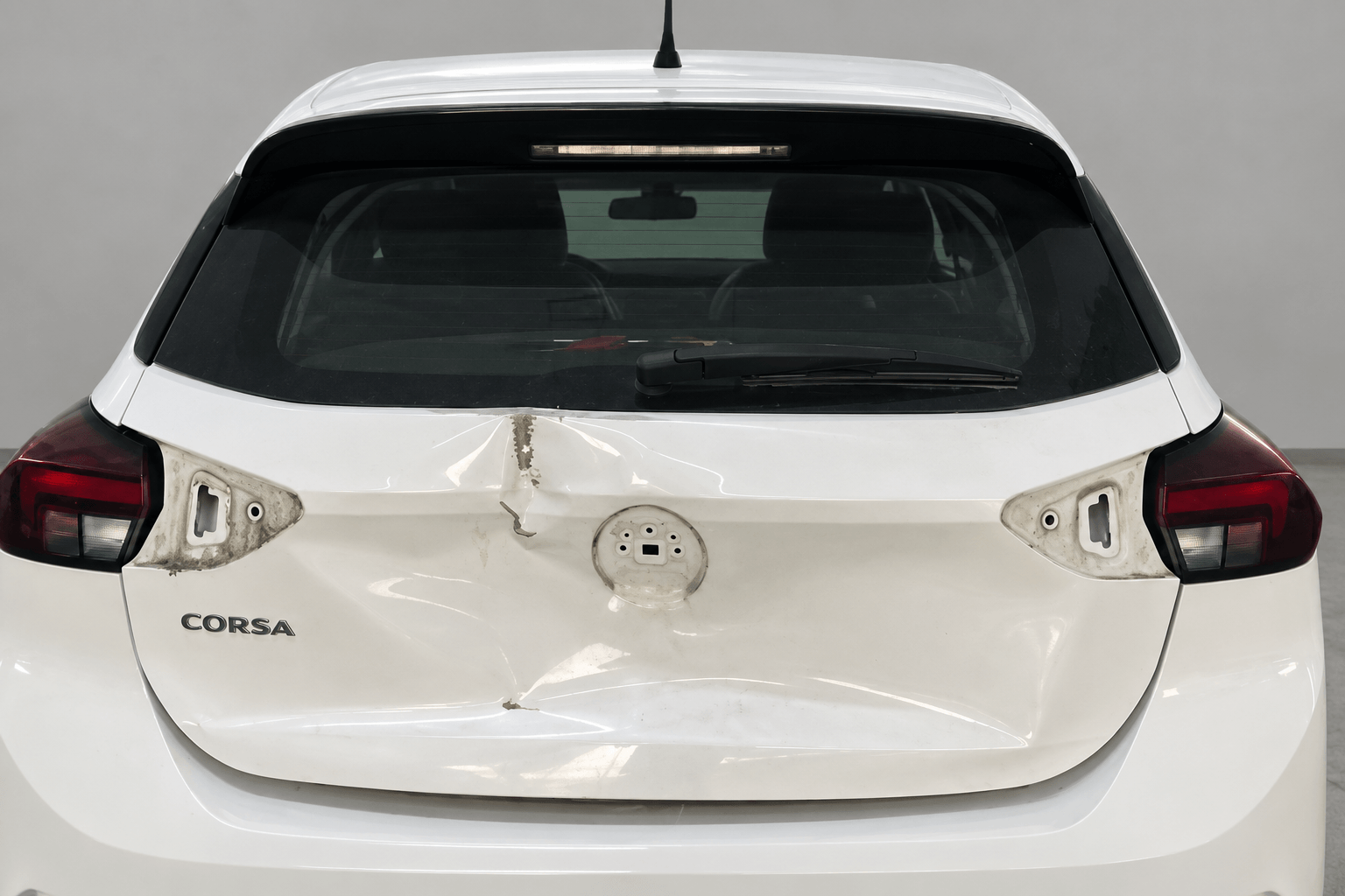 Opel Corsa onarım öncesi